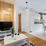 Апартаменти Papini's Modern In Aviatiei - Large Sunny Terrace