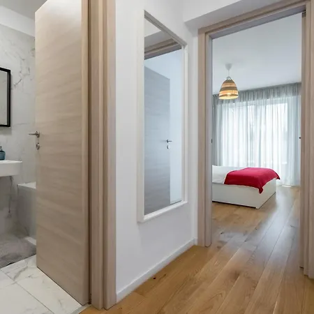 Papini's Modern In Aviatiei - Large Sunny Terrace Apartament *