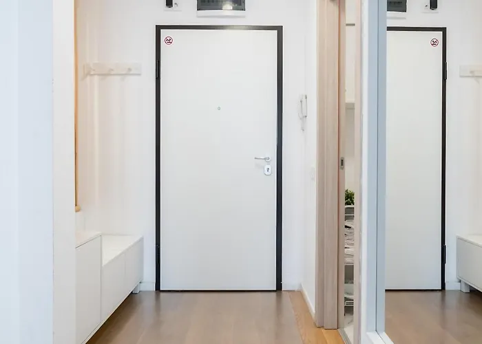 Papini's -apartment With Big Terrace Апартаменти Бухарест